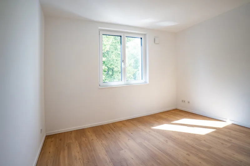WBS 100 mit besonderem Wohnbedarf: Moderne 2 Zimmer Wohnung mit Balkon — photo 1